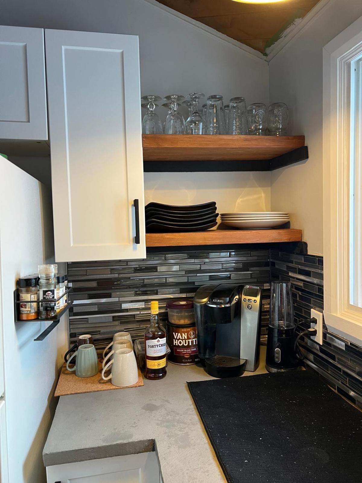 Cozy Chalet Near The Beach Shediac Exterior foto